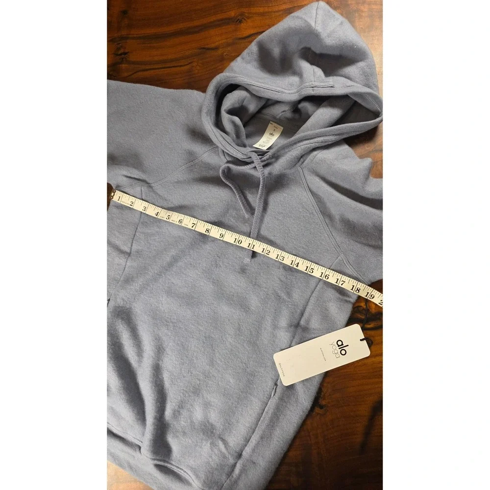 ALO Yoga soft pullover